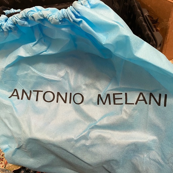 Purse - Picture 2 of 3